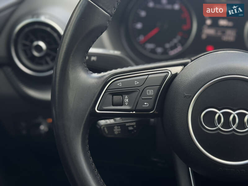 Внедорожник / Кроссовер Audi Q2 2016 в Мукачево