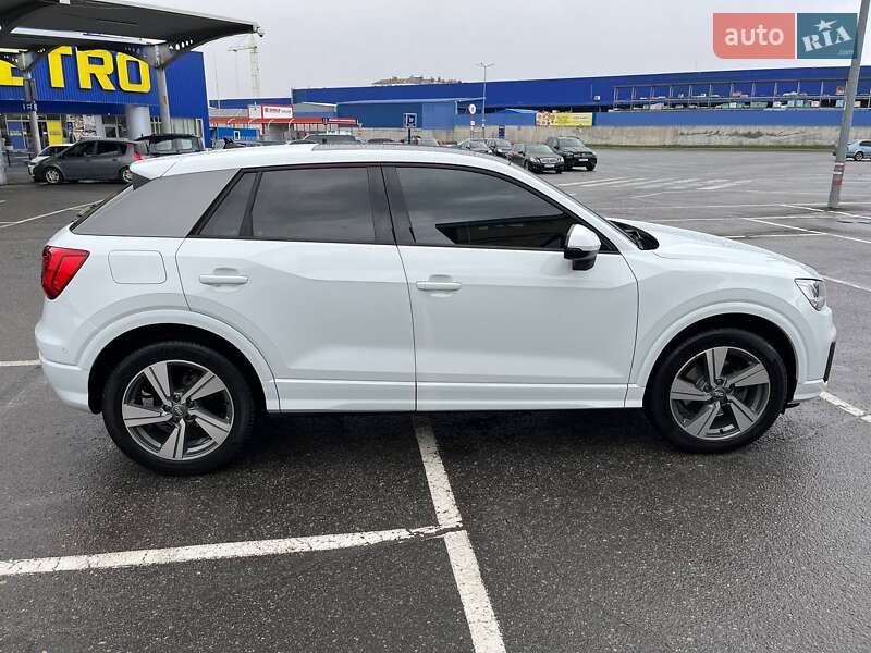 Позашляховик / Кросовер Audi Q2 2020 в Вінниці
