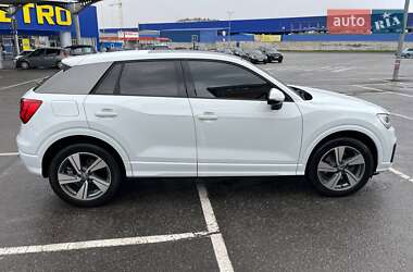 Внедорожник / Кроссовер Audi Q2 2020 в 
