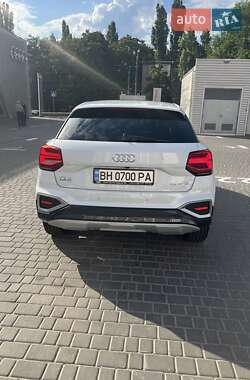 Внедорожник / Кроссовер Audi Q2 2023 в 