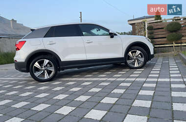 Внедорожник / Кроссовер Audi Q2 2017 в 