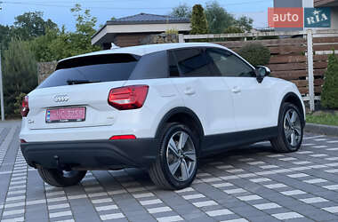 Внедорожник / Кроссовер Audi Q2 2017 в 