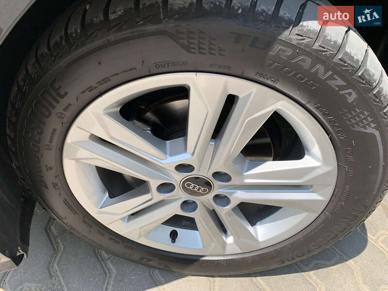 Внедорожник / Кроссовер Audi Q2 2023 в Одессе