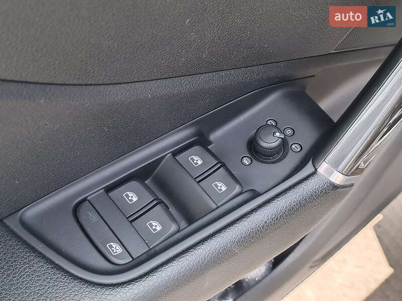 Внедорожник / Кроссовер Audi Q2 2018 в Харькове