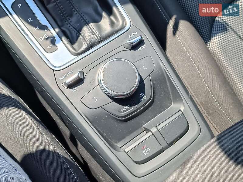 Внедорожник / Кроссовер Audi Q2 2018 в Харькове