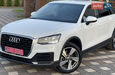 Внедорожник / Кроссовер Audi Q2 2017 в 