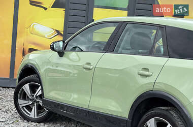 Внедорожник / Кроссовер Audi Q2 2020 в 