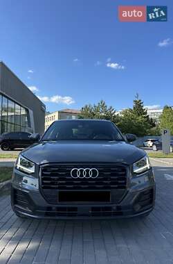 Внедорожник / Кроссовер Audi Q2 2017 в 