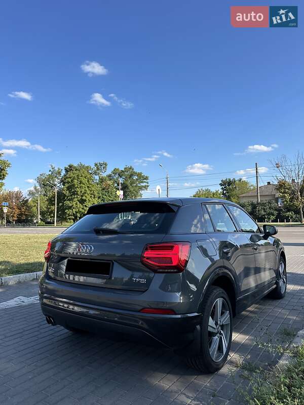 Позашляховик / Кросовер Audi Q2 2017 в Києві