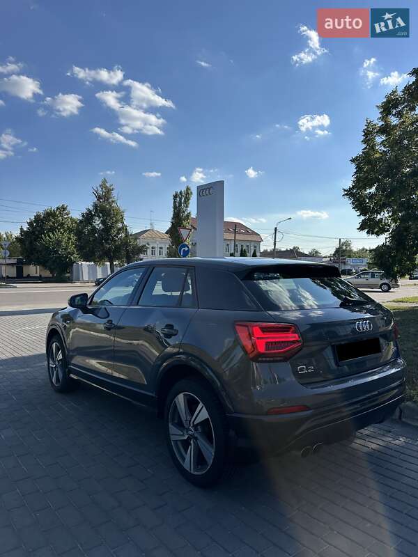 Позашляховик / Кросовер Audi Q2 2017 в Києві
