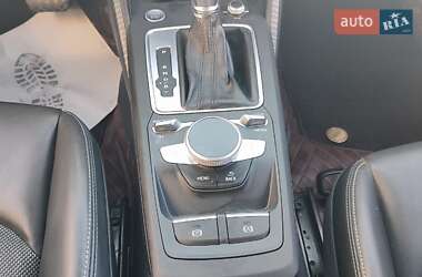 Позашляховик / Кросовер Audi Q2 2019 в 