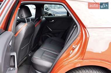 Внедорожник / Кроссовер Audi Q2 2021 в 