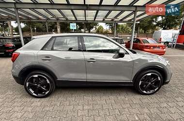 Внедорожник / Кроссовер Audi Q2 2020 в 