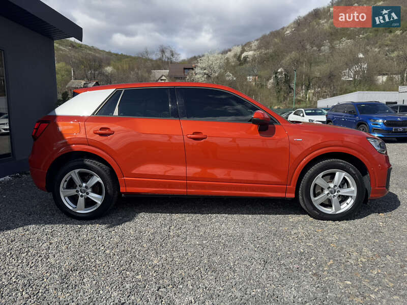 Позашляховик / Кросовер Audi Q2 2016 в Мукачевому