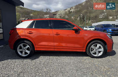 Внедорожник / Кроссовер Audi Q2 2016 в 