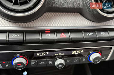 Внедорожник / Кроссовер Audi Q2 2023 в 
