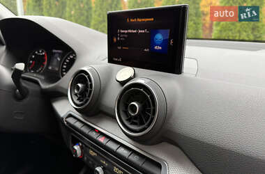 Внедорожник / Кроссовер Audi Q2 2023 в 