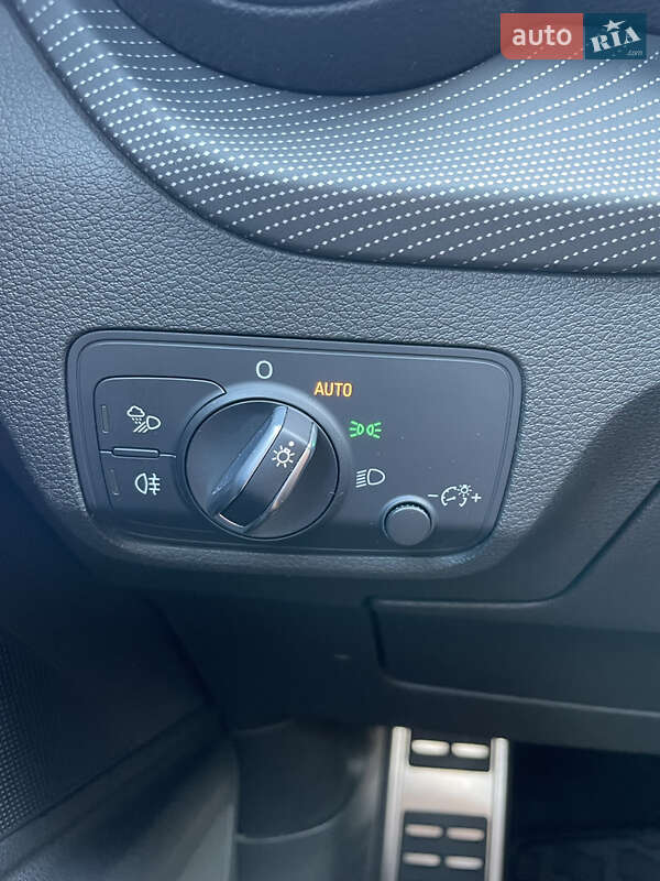 Позашляховик / Кросовер Audi Q2 2016 в Києві фото 31 Позашляховик / Кросовер Audi Q2 2016 в Києві