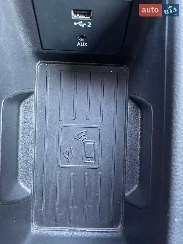 Позашляховик / Кросовер Audi Q2 2016 в Києві фото 39 Позашляховик / Кросовер Audi Q2 2016 в Києві