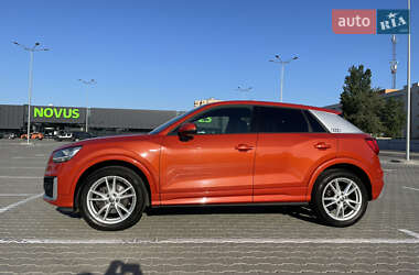 Позашляховик / Кросовер Audi Q2 2016 в Києві