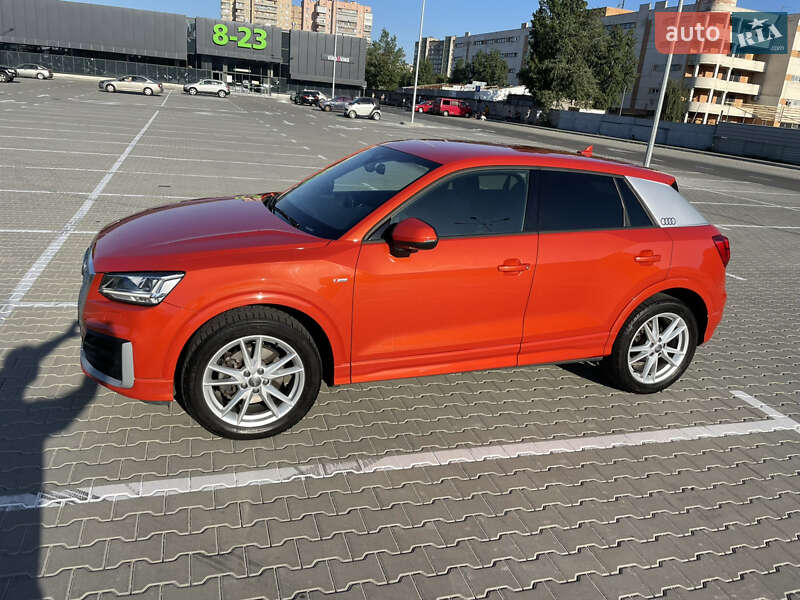 Позашляховик / Кросовер Audi Q2 2016 в Києві фото 6 Позашляховик / Кросовер Audi Q2 2016 в Києві