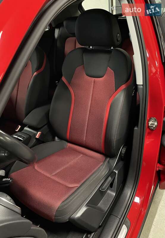 Позашляховик / Кросовер Audi Q2 2018 в Львові