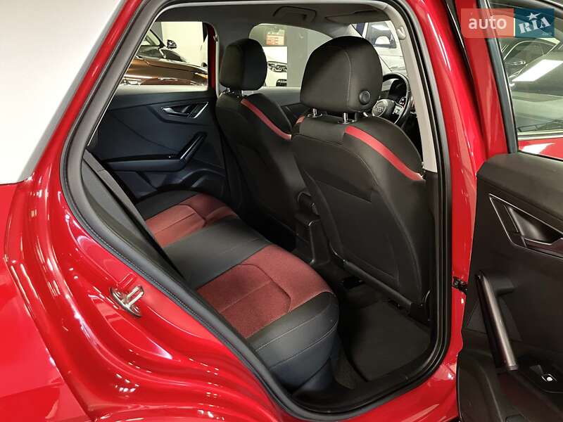 Позашляховик / Кросовер Audi Q2 2018 в Львові