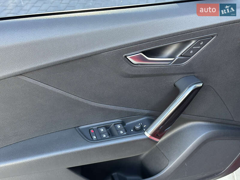 Внедорожник / Кроссовер Audi Q2 2017 в Виннице