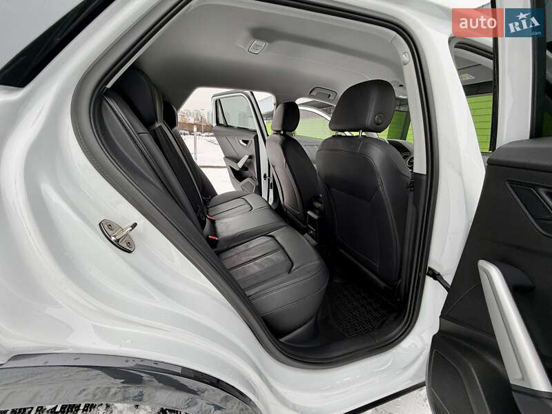 Позашляховик / Кросовер Audi Q2 2023 в Києві фото 35 Позашляховик / Кросовер Audi Q2 2023 в Києві