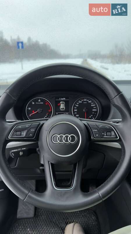 Позашляховик / Кросовер Audi Q2 2021 в Львові