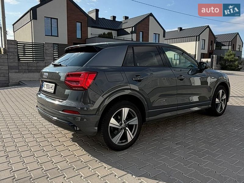 Позашляховик / Кросовер Audi Q2 2019 в Рівному