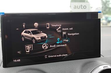 Позашляховик / Кросовер Audi Q2L e-tron 2022 в 