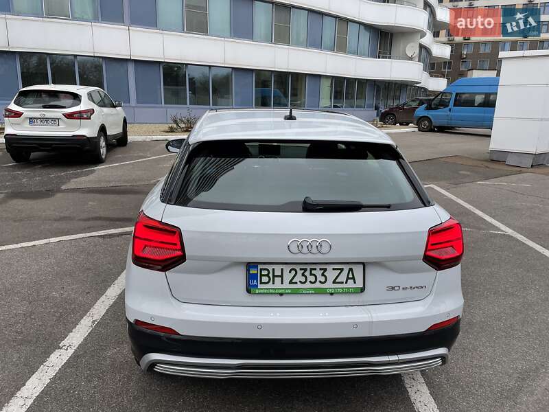 Позашляховик / Кросовер Audi Q2L e-tron 2021 в Одесі