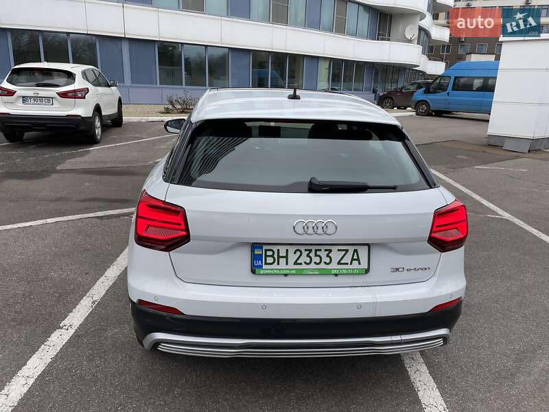 Позашляховик / Кросовер Audi Q2L e-tron 2021 в Одесі
