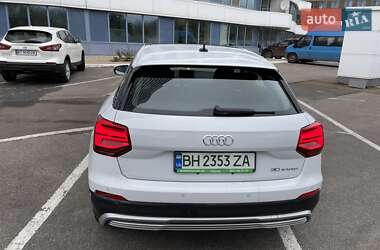 Внедорожник / Кроссовер Audi Q2L e-tron 2021 в 