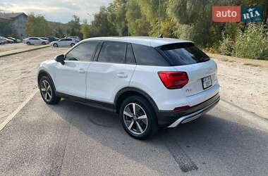 Внедорожник / Кроссовер Audi Q2L e-tron 2021 в 