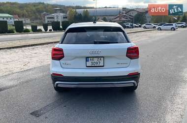 Внедорожник / Кроссовер Audi Q2L e-tron 2021 в 