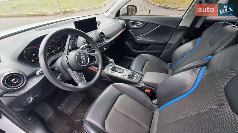Позашляховик / Кросовер Audi Q2L e-tron 2021 в Києві