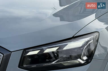 Внедорожник / Кроссовер Audi Q2L e-tron 2022 в 