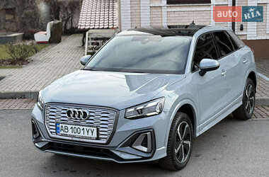 Внедорожник / Кроссовер Audi Q2L e-tron 2022 в 