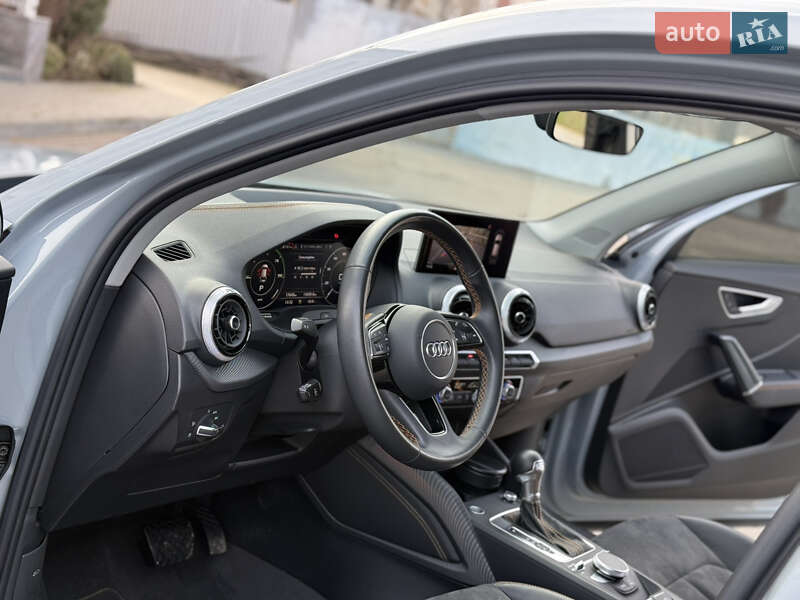Позашляховик / Кросовер Audi Q2L e-tron 2022 в Вінниці