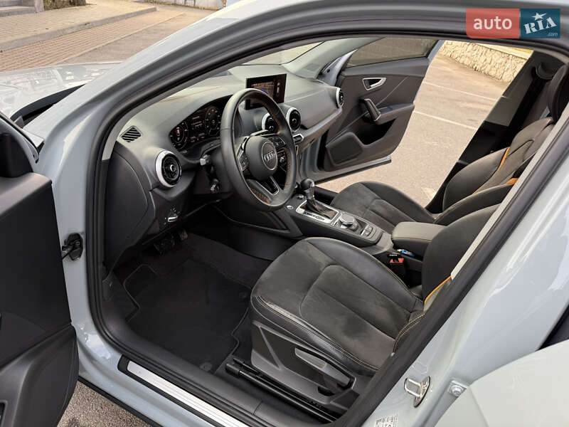 Позашляховик / Кросовер Audi Q2L e-tron 2022 в Вінниці