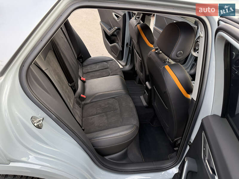 Позашляховик / Кросовер Audi Q2L e-tron 2022 в Вінниці
