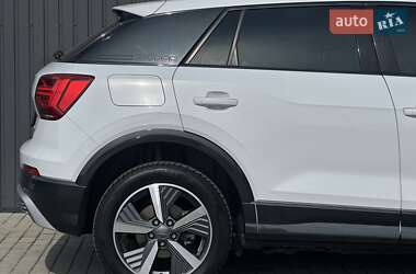 Внедорожник / Кроссовер Audi Q2L e-tron 2021 в 