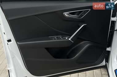 Внедорожник / Кроссовер Audi Q2L e-tron 2021 в 