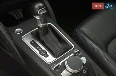 Внедорожник / Кроссовер Audi Q2L e-tron 2021 в 