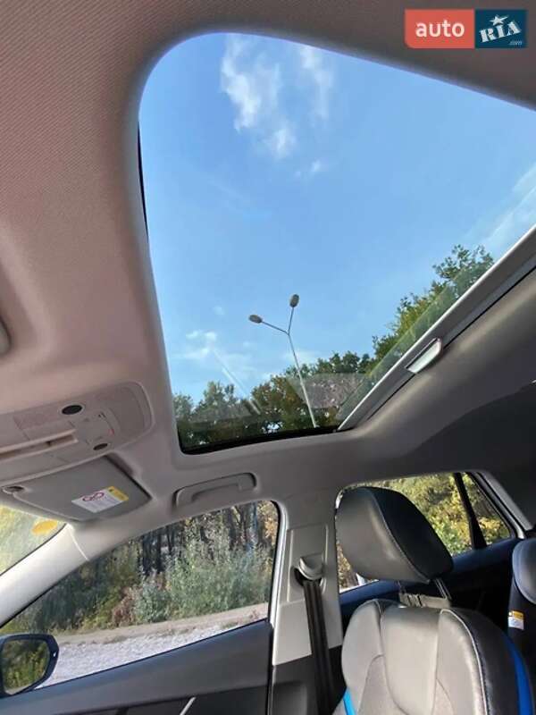 Внедорожник / Кроссовер Audi Q2L e-tron 2021 в Кременчуге