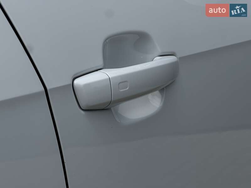 Внедорожник / Кроссовер Audi Q2L e-tron 2021 в Мукачево фото 18 Внедорожник / Кроссовер Audi Q2L e-tron 2021 в Мукачево