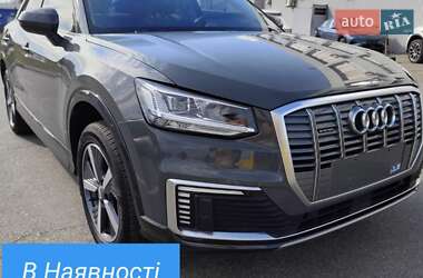 Внедорожник / Кроссовер Audi Q2L e-tron 2021 в 