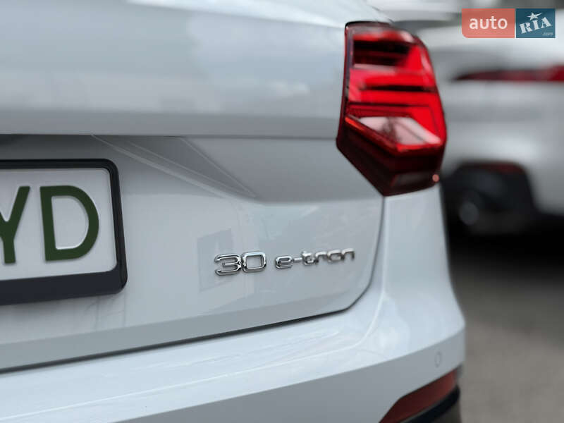 Внедорожник / Кроссовер Audi Q2L e-tron 2021 в Киеве фото 14 Внедорожник / Кроссовер Audi Q2L e-tron 2021 в Киеве